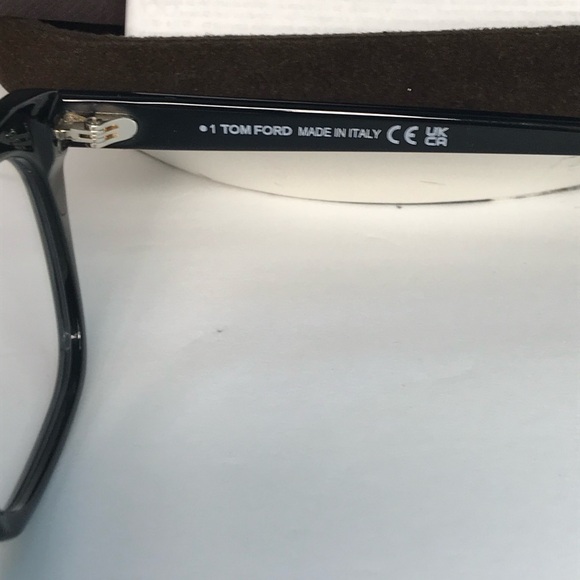 New Authentic Tom Ford Blue Light Block Square Unisex Eyeglasses FT5542-B 001 50 - Picture 14 of 14